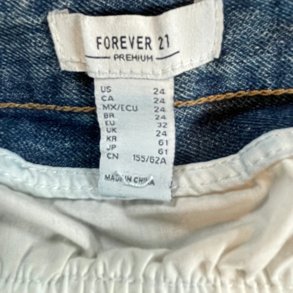 Forever 21 Premium Denim Wide Leg Jeans Light Wash‎ Layered Waistband Womens